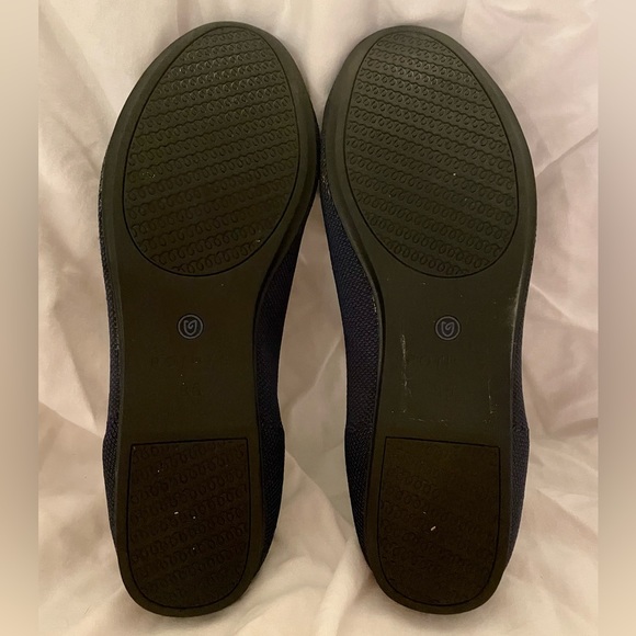 NEW Rothy’s Navy Blue Loafer Flats Size 8.5 - Picture 2 of 7